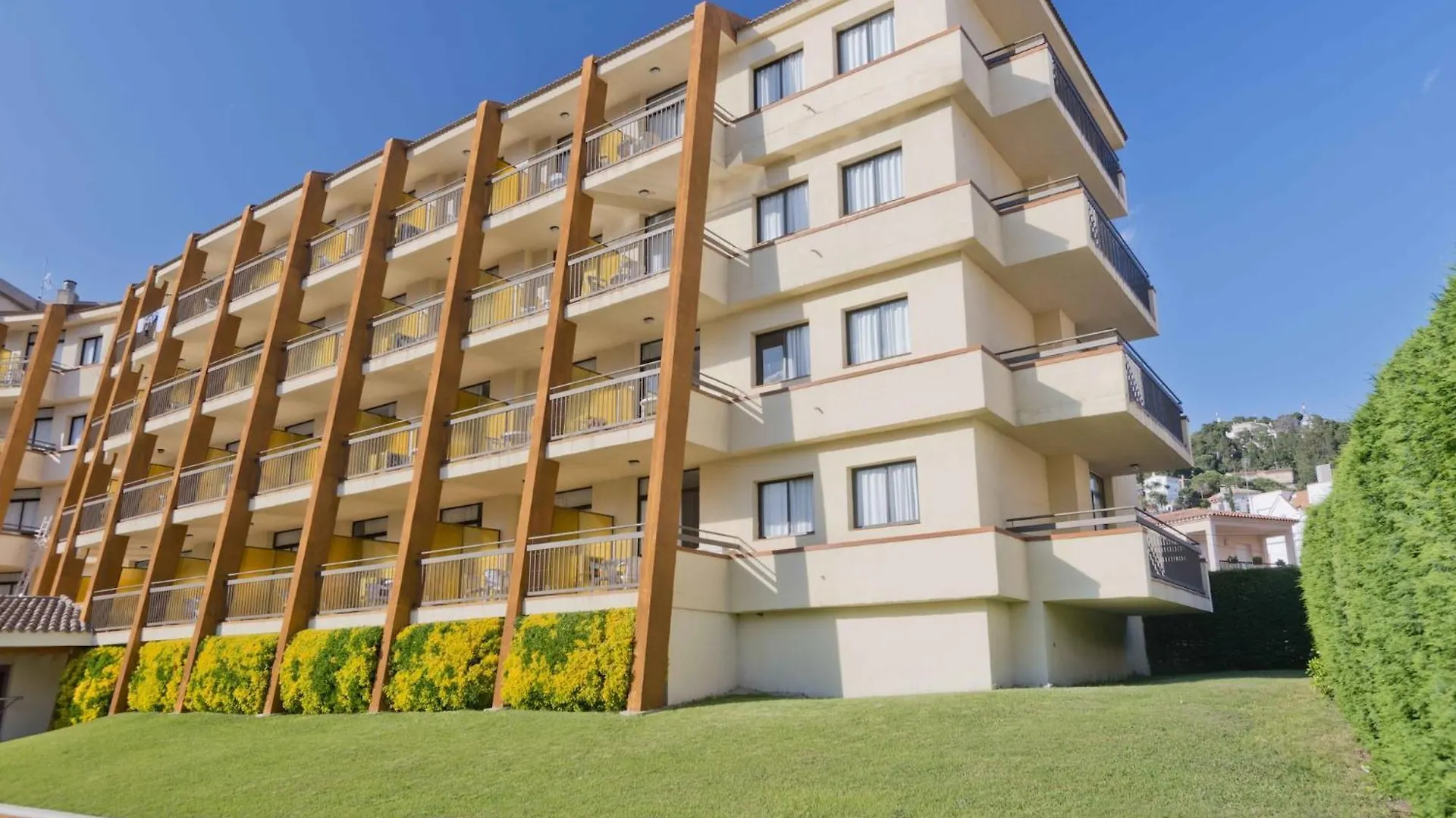 Διαμέρισμα Aparthotel Tossa Park In Tossa De Mar Near Beach Ισπανία