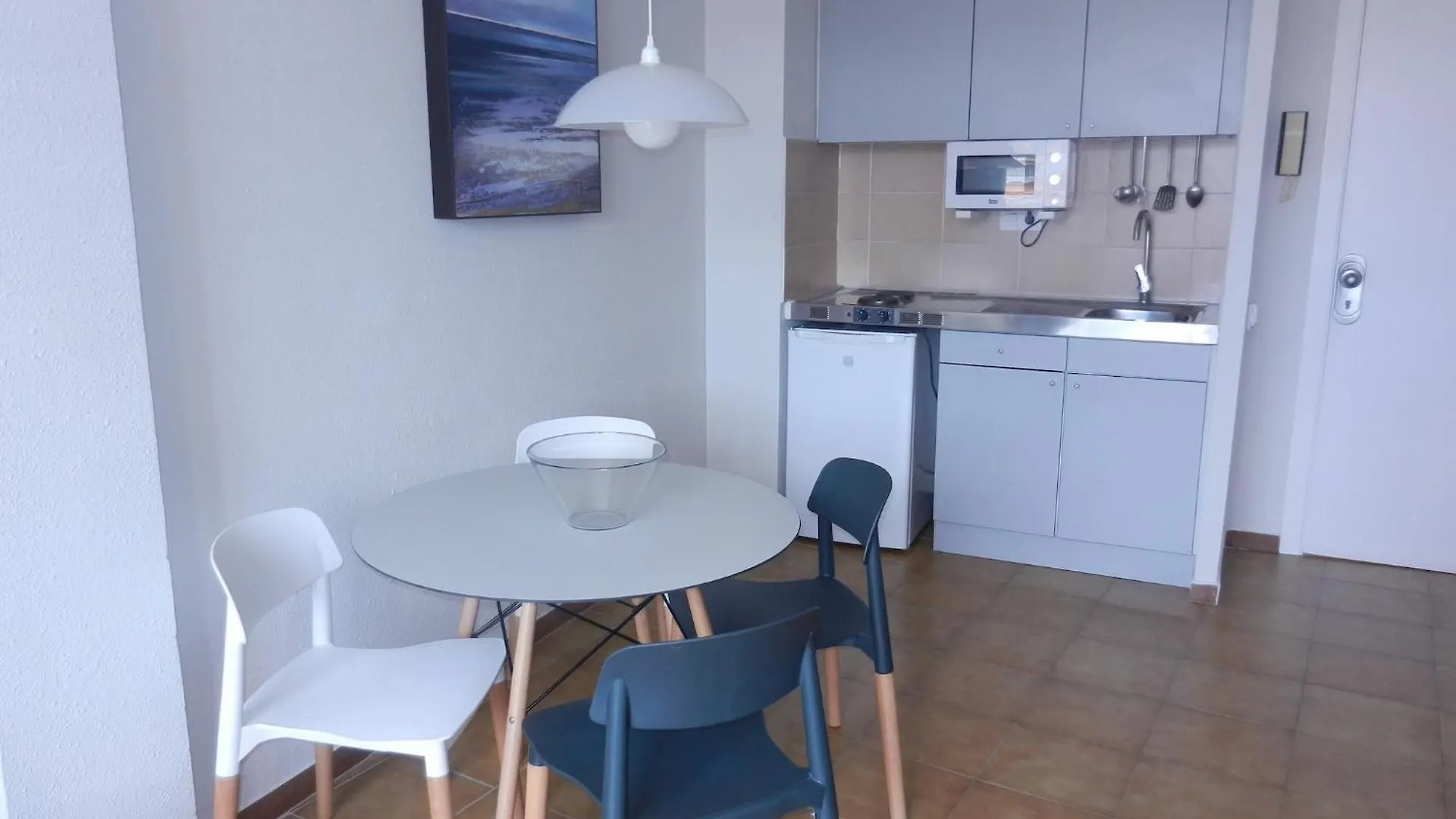 Aparthotel Tossa Park In Tossa De Mar Near Beach