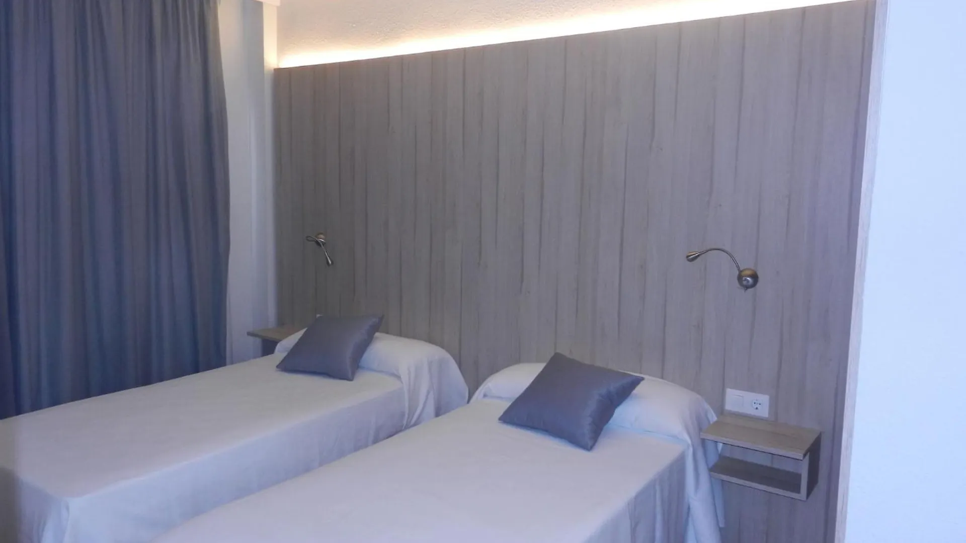 Aparthotel Tossa Park In Tossa De Mar Near Beach Apartment